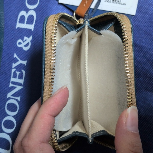 Dooney & Bourke Turnlock Hobo And Small Card Case Wallet Set Teal Leather NWT - Picture 11 of 13